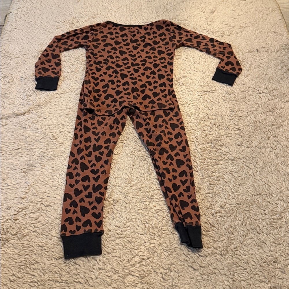 (2) Carter’s Two Piece Pajama Sets - Picture 6 of 7